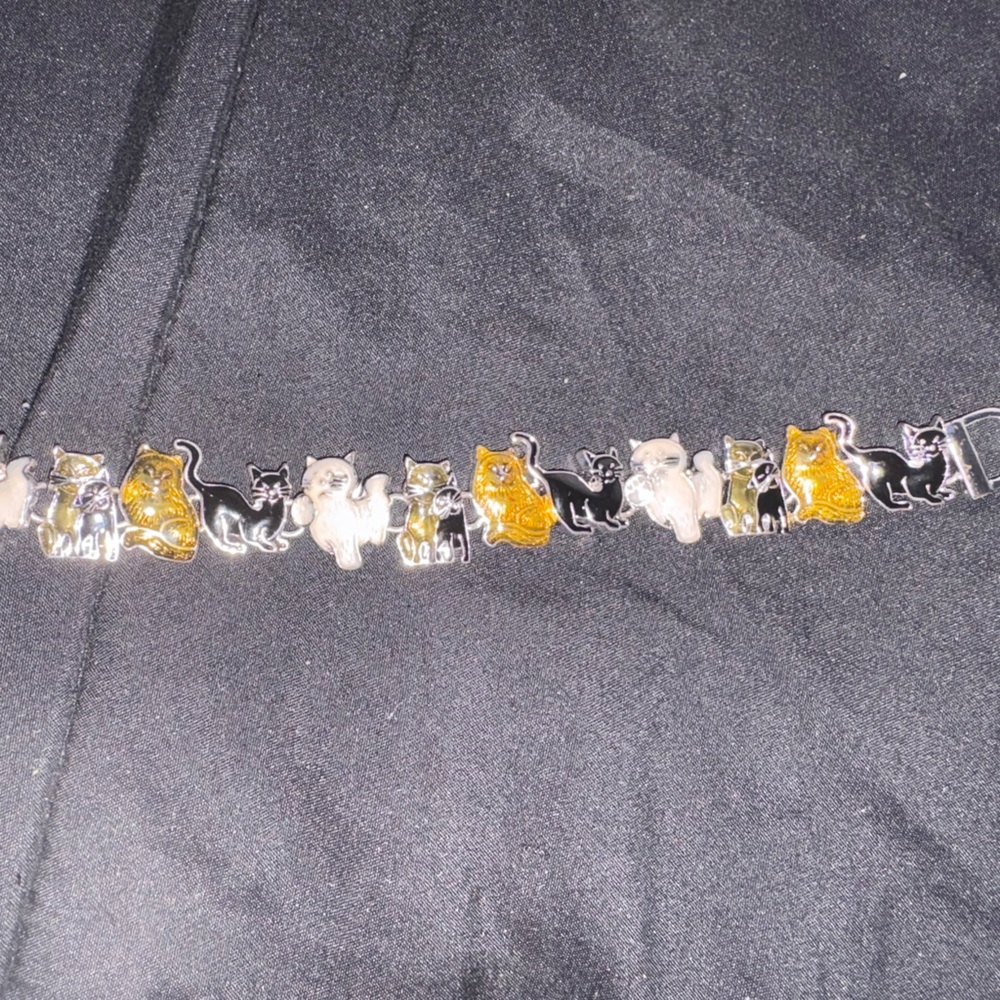 Charming Cat Bracelet